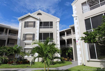 For sale in LAKEVIEW CLUB CONDO