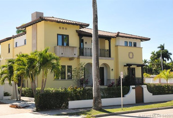 For sale in HOLLYWOOD LAKES