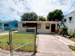 High school pk track, condo for sale in Miami